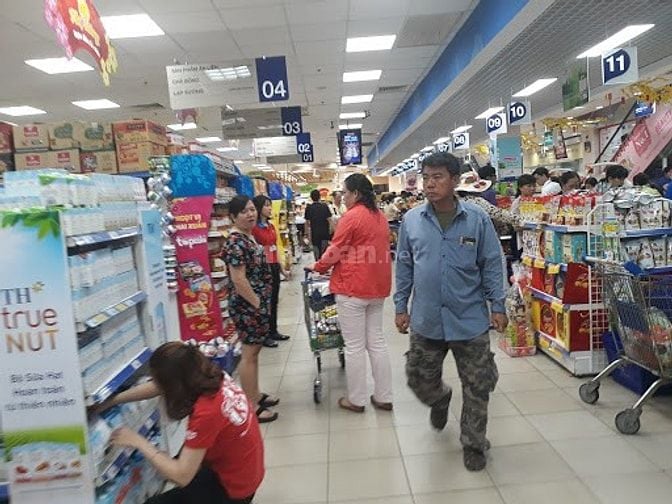 Tuyển Gấp Tạp Vụ, Bán Hàng Tại Bình Tân. Nhận việc ngay