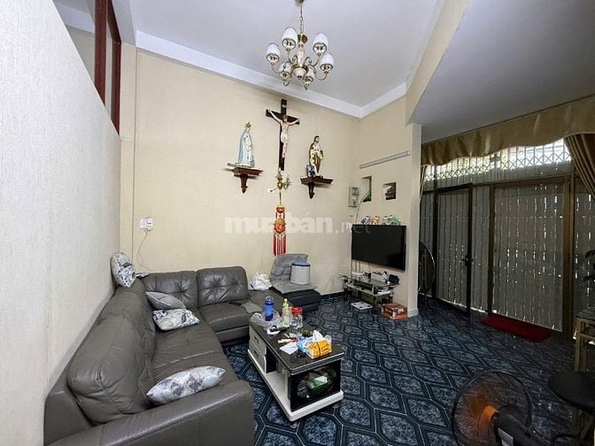 Bán nhà dt khủng 6m x13 nhà 3 lầu cư xá phú bình Quận 11