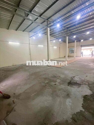 CHO THUÊ NHÀ CẤP 4,HẺM XE TẢI (8x20) ĐƯỜNG HOÀ BÌNH , TÂN PHÚ