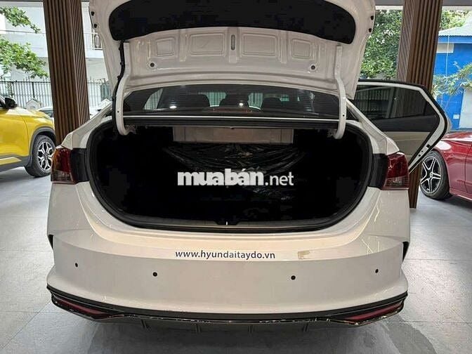 Hyundai Accent 2023 Đặc Biệt 1.4ATH, màu trắng,2v3