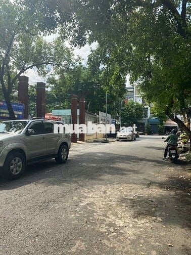 CHO THUÊ MẶT BẰNG KINH DOANH NGAY TRUNG TÂM Q7