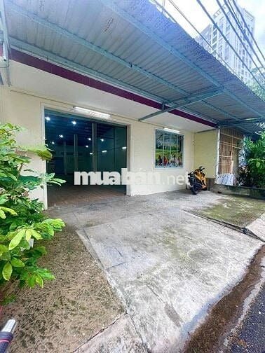 CHO THUÊ NHÀ CẤP 4,HẺM XE TẢI (8x20) ĐƯỜNG HOÀ BÌNH , TÂN PHÚ