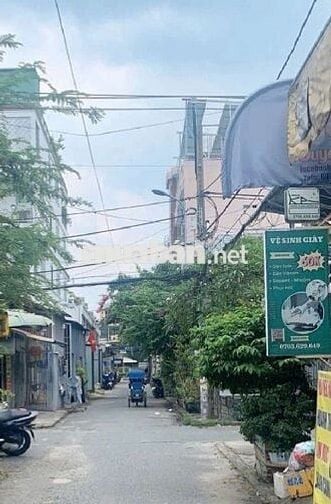 Nhà Trường Chinh// 88m đag cho thuê 12tr, Đg 8m thông kẹt bank bán gấp