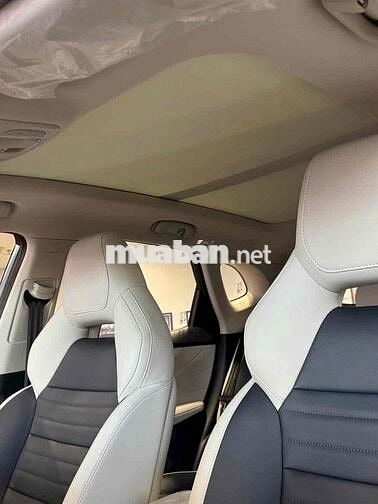 MGHS SUV hạng C nhập Thái lăn bánh chỉ 6xx