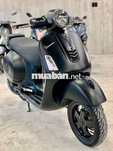 Piaggio Vespa GTS 300 2018 NHƯ MỚI