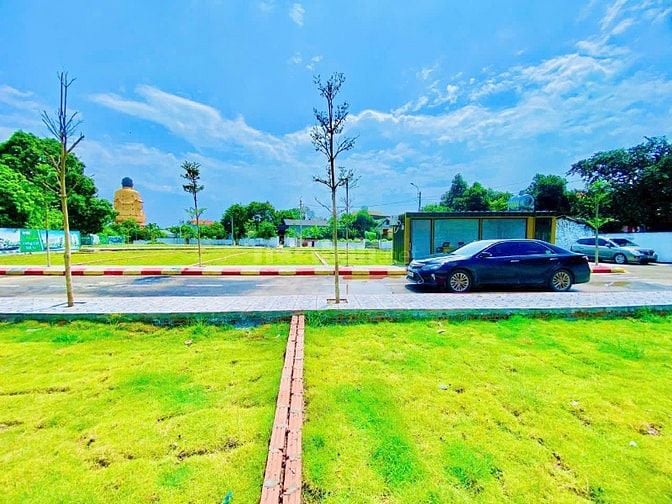 Nóng Bán khu đất nền Láng Hòa Lạc 