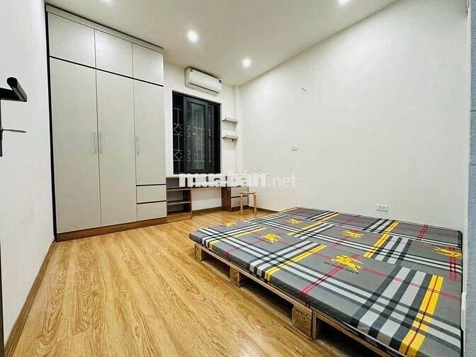 Nhà 5 tầng,40m  Phố Lụa – Vị trí đắc địa, full nội thất, nhỉnh 7 tỷ