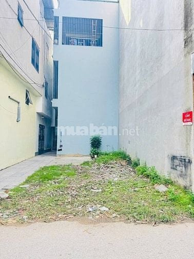 🤝 Chính chủ bá.n lô góc trục chính Tổ 13 Yên Lộ Yên Nghĩa