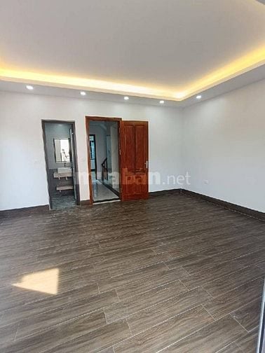 BÁN NHÀ CẦU GIẤY: LÔ GÓC,NHÀ MỚI TING, 7 TẦNG THANG MÁY, 56M2, 8PN, 