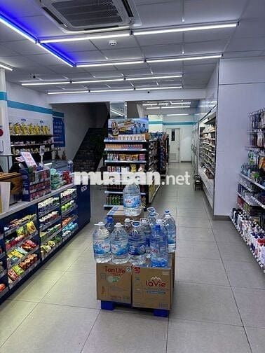 CHO THUÊ NHÀ KHU VỰC SẦM UẤT TRẦN BÌNH TRỌNG Q5. 6X22M. NHẬN NHÀ NGAY.