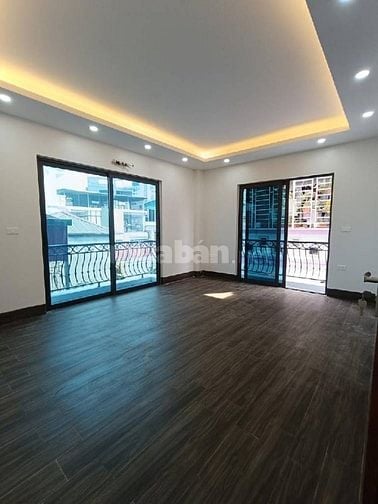 BÁN NHÀ CẦU GIẤY: LÔ GÓC,NHÀ MỚI TING, 7 TẦNG THANG MÁY, 56M2, 8PN, 
