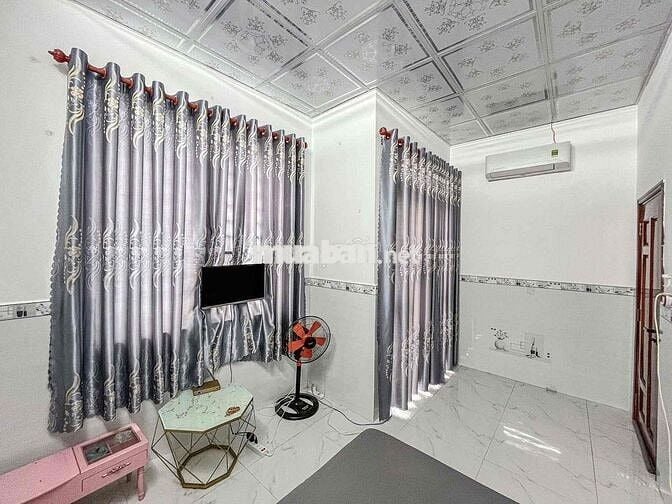 Nhà lầu mới đẹp kiên cố hẻm 233 Nguyễn Văn Cừ giá 1,68 tỷ