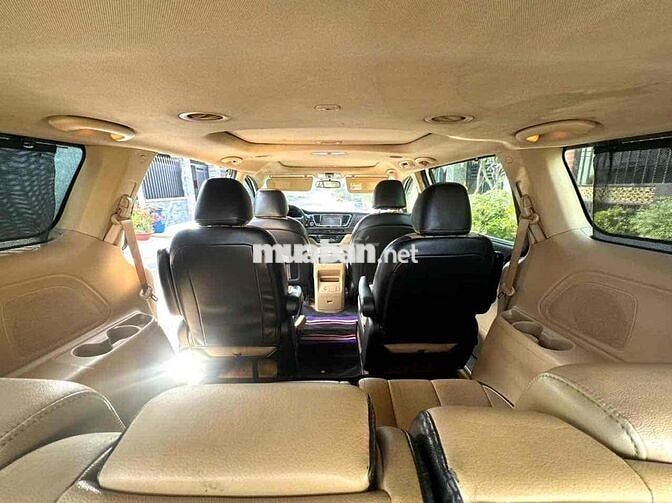 Kia Sedona 2018 2.2L DATH máy dầu