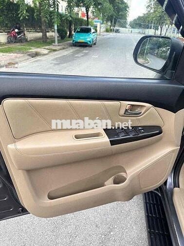 Toyota Fortuner 2015 2.7V 4x2 - 86000 km