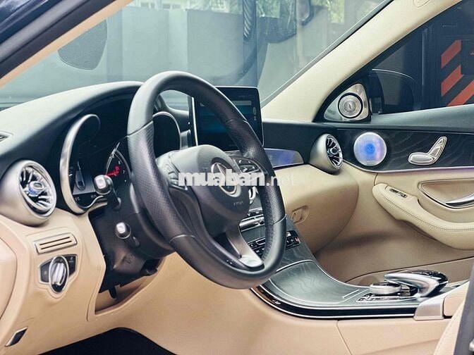 Mercedes Benz C200 Xanh/Kem 2017 LÊN NHIỀU ĐỒ CHƠI