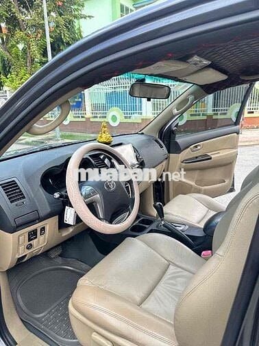 Toyota Fortuner 2015 2.7V 4x2 - 86000 km
