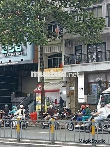 NHÀ MẶT TIỀN  Q5 ĐƯỜNG LỚN SẰM UẤT