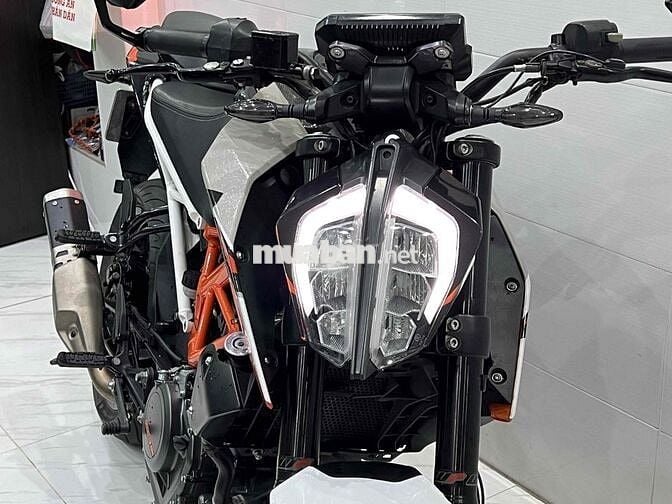 DUKE390