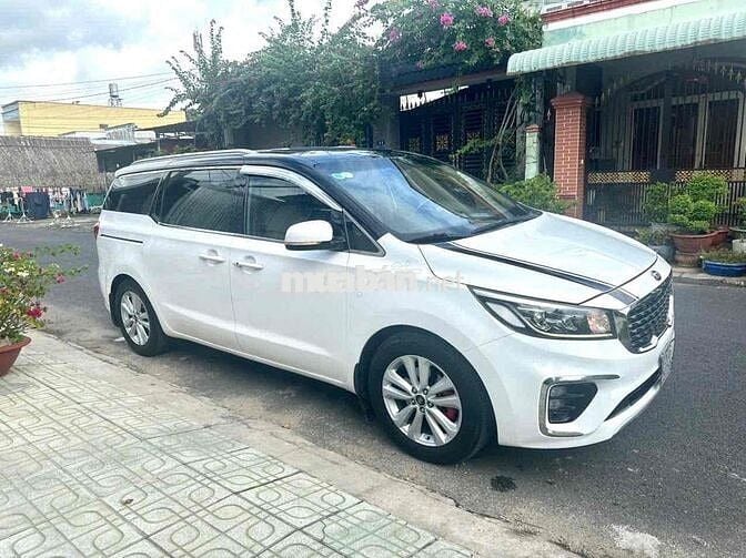 Kia Sedona 2018 2.2L DATH máy dầu
