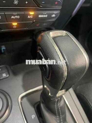 Ford Everest 2018 Titanium 2.0L 4x4 AT - 32000 km