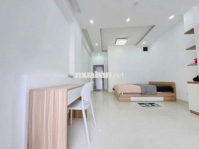 STUDIO BAN CÔNG THOÁNG MÁT FULL NỘI THẤT XỊN XÒ GẦN SÂN GOLF TÂN SƠN