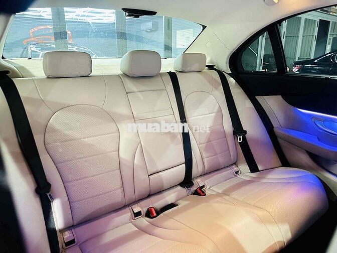 Mercedes Benz C200 Xanh/Kem 2017 LÊN NHIỀU ĐỒ CHƠI