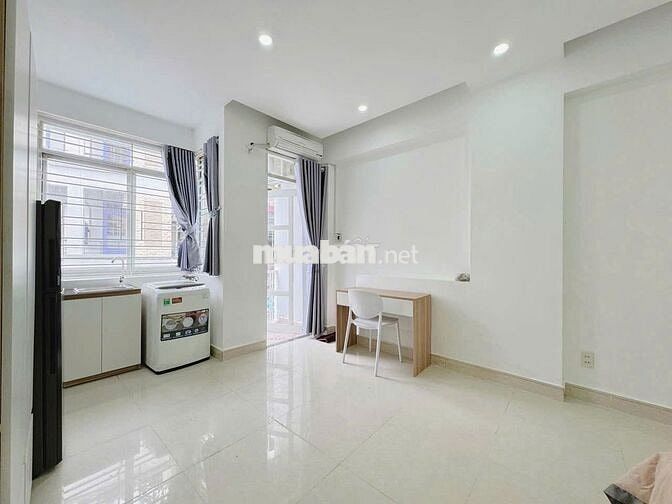 STUDIO BAN CÔNG THOÁNG MÁT FULL NỘI THẤT XỊN XÒ GẦN SÂN GOLF TÂN SƠN