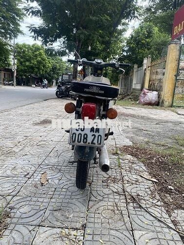 Honda Cub 50cc không cần bằng lái