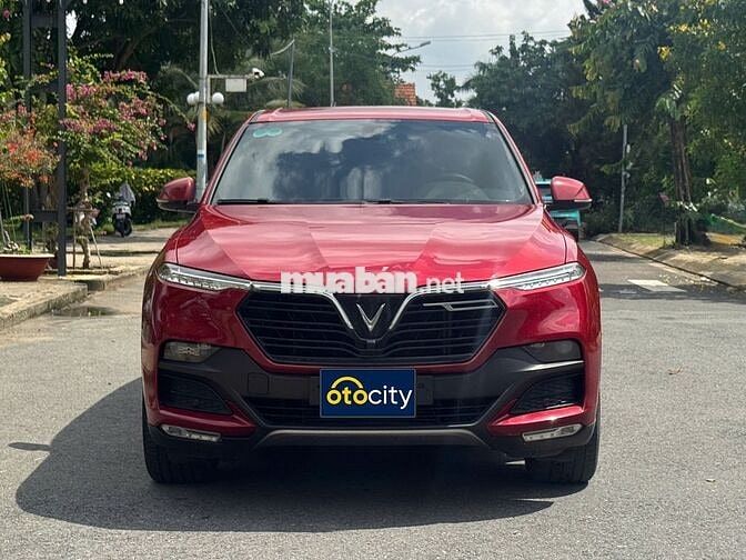 VinFast Lux SA Base 2020 - Màu đỏ - 5v9km