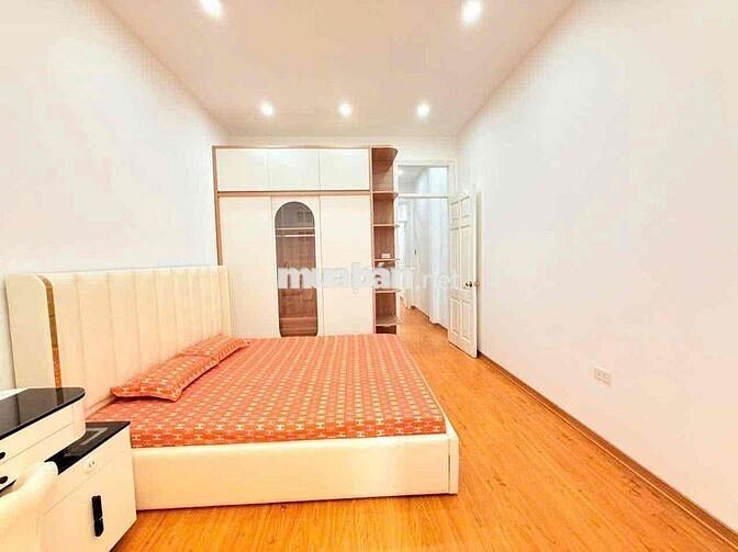 CƠN SỐT ĐỘC NHẤT VÔ NHỊ! LÔ GÓC NỞ HẬU, 40M2 MỚI TINH, THANG MÁY, OTO