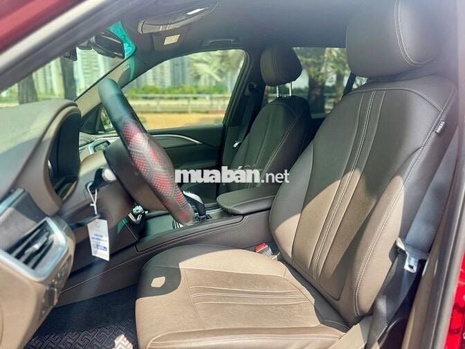 VinFast Lux SA Base 2020 - Màu đỏ - 5v9km