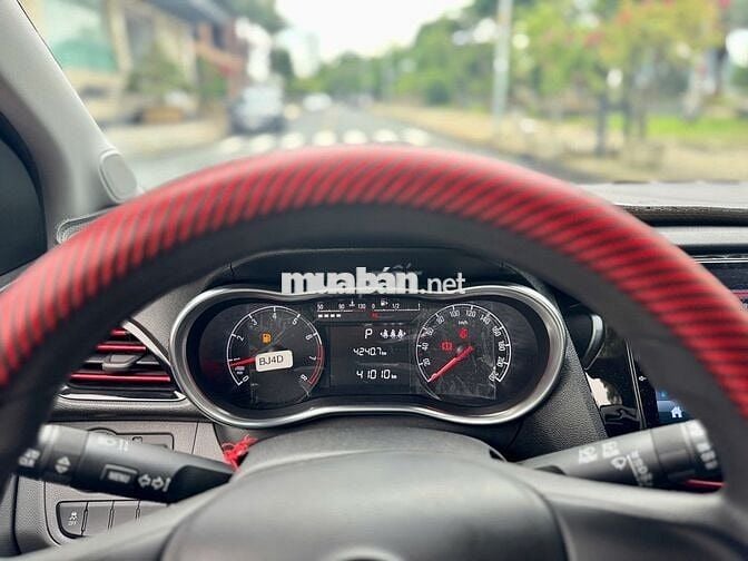 VinFast Fadil Base 2020 - Màu đỏ  - 4v1km