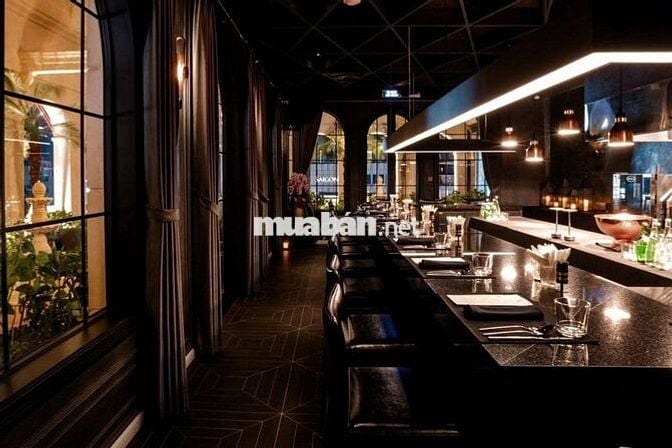 Sốc té ngửa - Diện tích gần 500m2 cho Nguyễn Huệ Q1. Giá chỉ đầu 3xx!