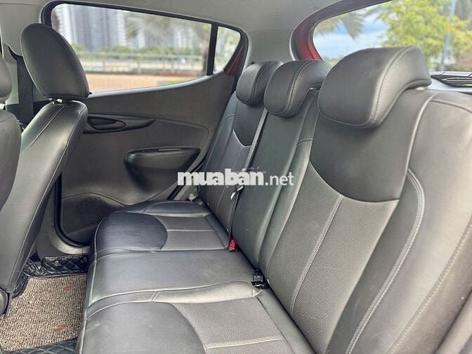 VinFast Fadil Base 2020 - Màu đỏ  - 4v1km