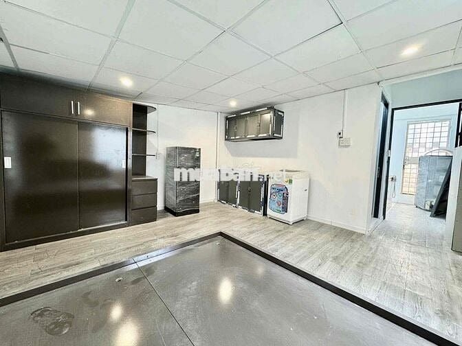 CĂN STUDIO CỬA SỔ THOÁNG, MÁY GIẶT RIÊNG, GẦN NGÃ TƯ HÀNG XANH
