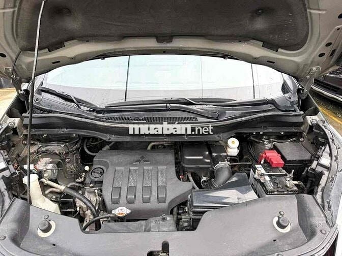 Mitsubishi Xpander 1.5AT Premium 2023 - 42000km