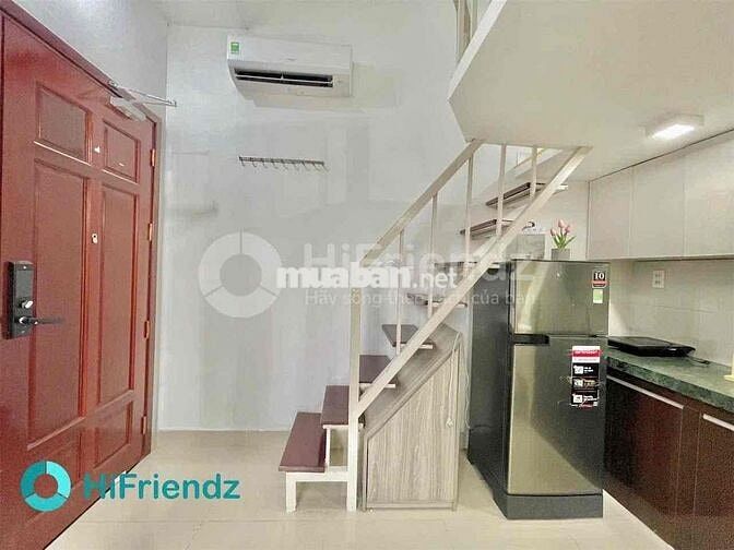 Phòng Gác Cửa Sổ Trời Full Nội Thất Thang Máy Giá Rẻ Quận 4