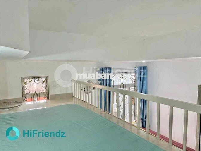 Phòng Gác Cửa Sổ Trời Full Nội Thất Thang Máy Giá Rẻ Quận 4