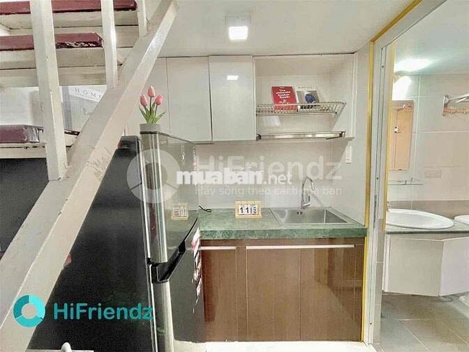 Phòng Gác Cửa Sổ Trời Full Nội Thất Thang Máy Giá Rẻ Quận 4