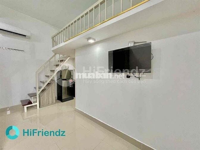 Phòng Gác Cửa Sổ Trời Full Nội Thất Thang Máy Giá Rẻ Quận 4