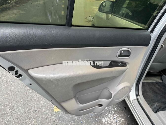 Kia Carens 2008 2.0 CRDi MT - 150000 km