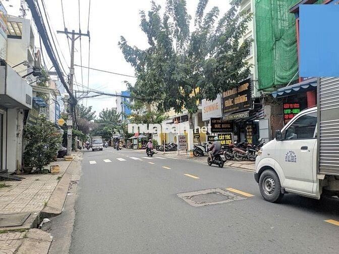 NHÀ MẶT TIỀN ĐƯỜNG TÂN QUÝ 4,2X25 NẰM TRONG KHU TRƯỜNG HỌC