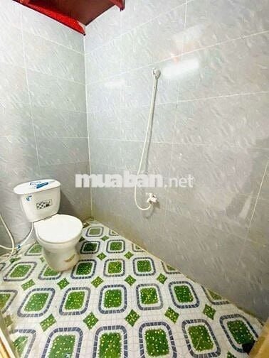 CHO THUÊ PHÒNG TRỌ 20M2 CÓ GÁC NGAY TRẠM DỪNG CHÂN CẦU CẦN THƠ 1.7TR
