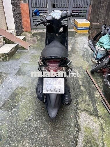nhà con chiếc xe ban lai cho ai can nha chat choi