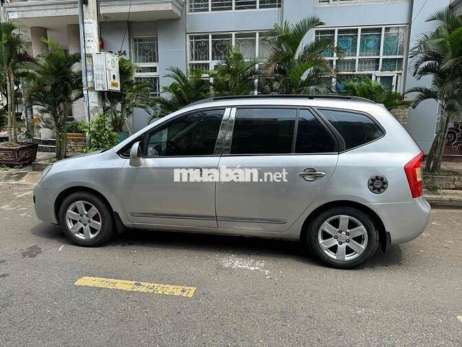 Kia Carens 2008 2.0 CRDi MT - 150000 km