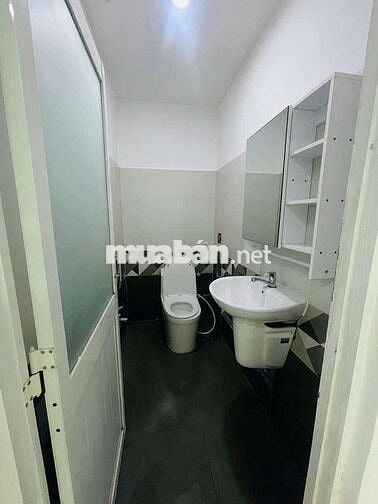 Nhà mới nguyên căn ở và kinh doanh