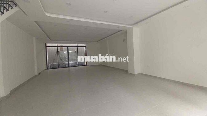 Nhà Hiệp thành 3 cho thuê trệt thông ở hoặc văn phòng Thủ Dầu 1