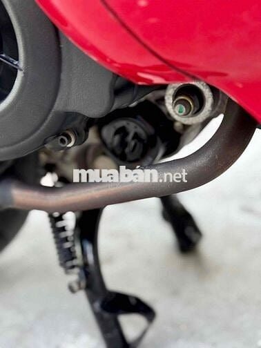 vespa đèn vuông 2018