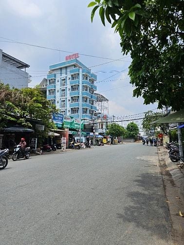 Bán biệt phủ măt tiền đường 20m 793 Trần Xuân Soạn P.Tân Hưng Q.7.