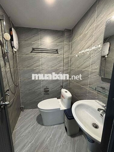 Phòng trọ gác cao 2 mét full nội thất giá rẻ Lâm Văn Bền Quận 7